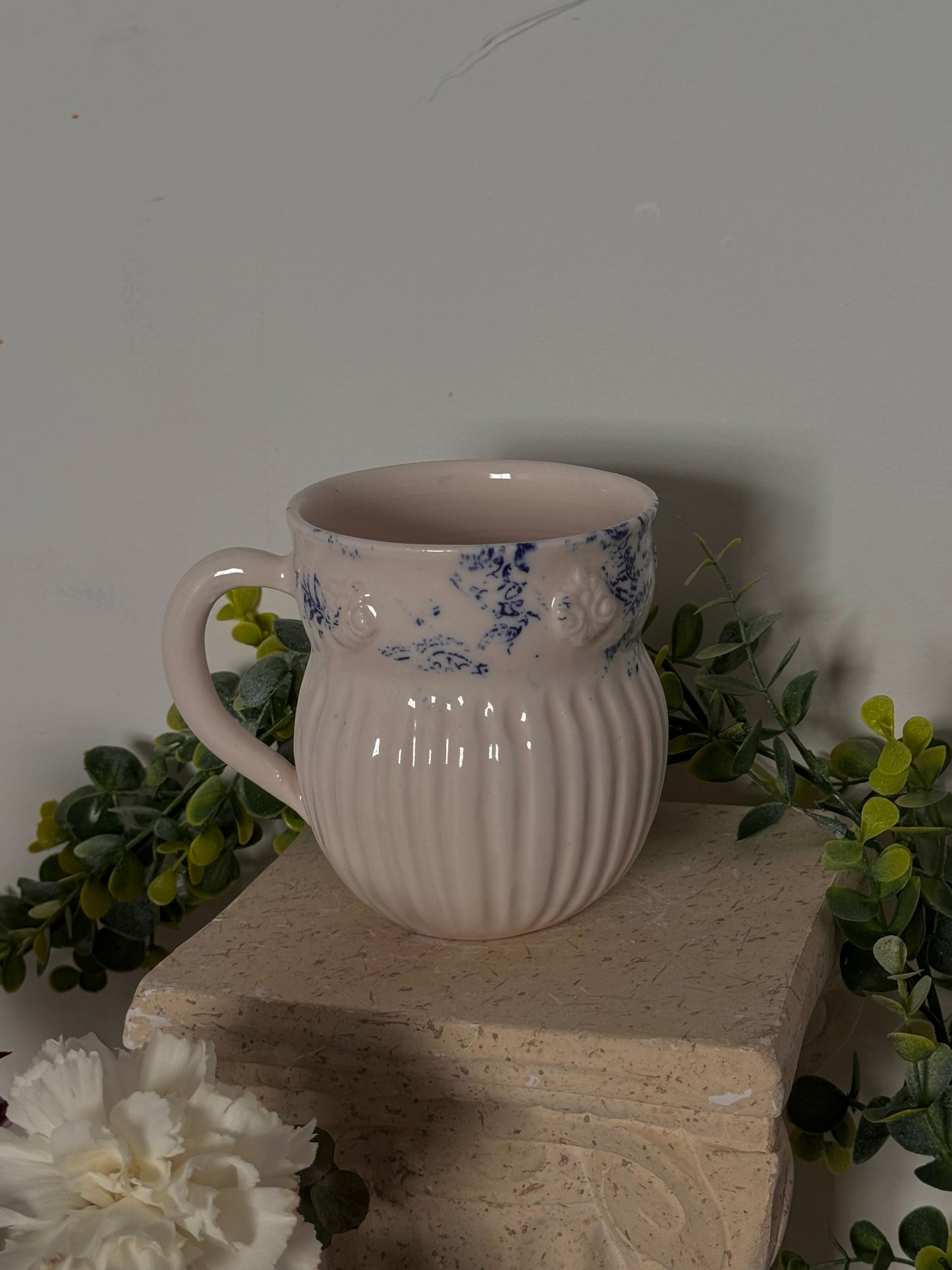 Vintage porcelain glossy mug