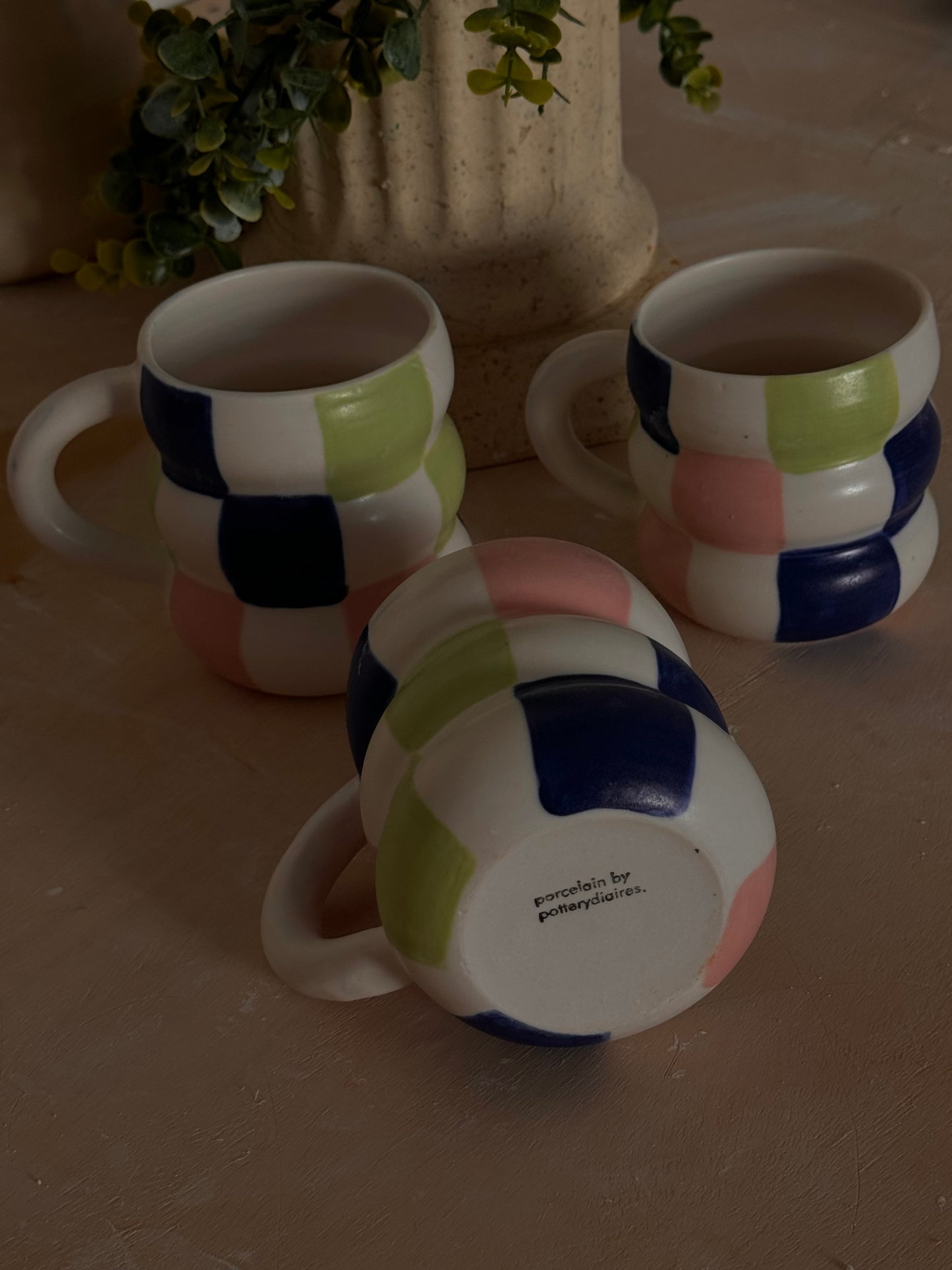 Checkered porcelain mug